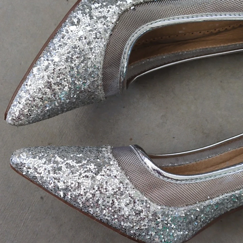 Journee Collection Women's Silver‎ Glitter Sparikle High Heels Size 6